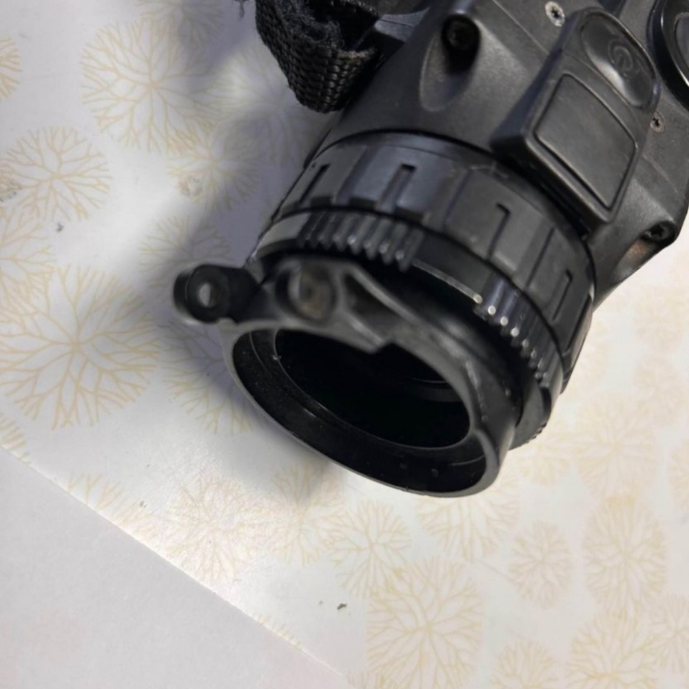 Monocular - Picture 3 of 5